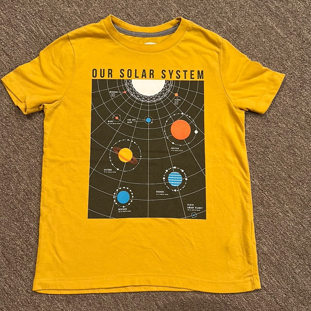 Youth Medium (8) Old Navy Solar System T-Shirt *Good Condition*